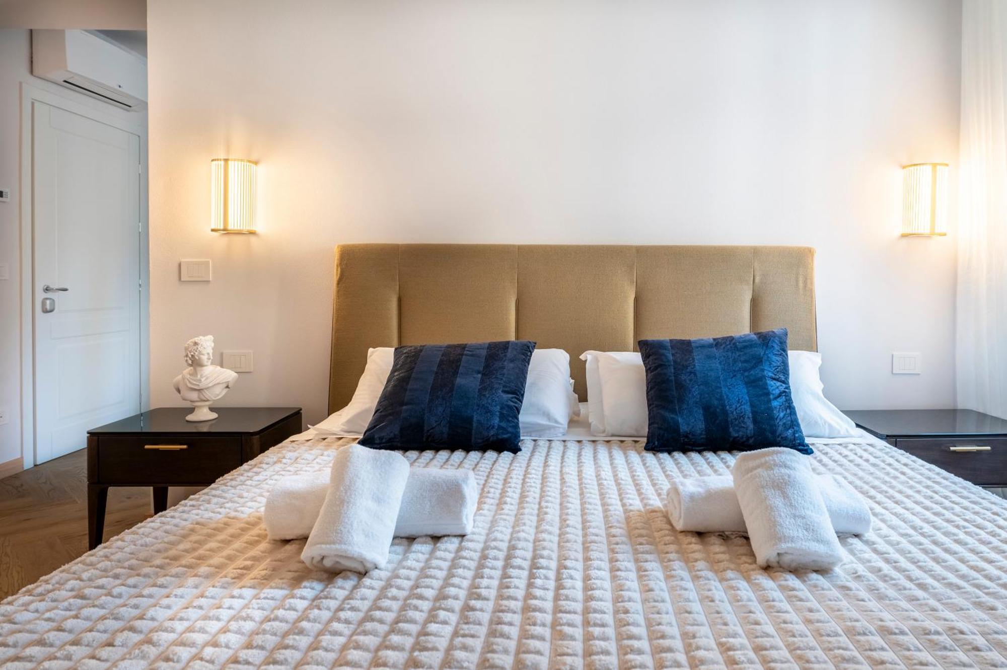 The Old Palace- Luxury Suites Signoria Florence Exterior photo